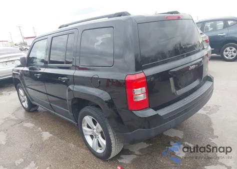 2012 Jeep Patriot Latitude z USA, uszkodzony, nr VIN 1C4NJPFB2CD677164